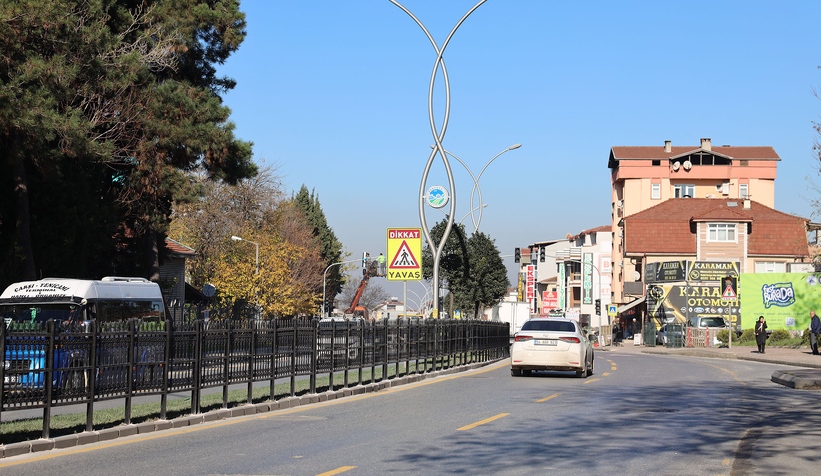 tek-yolunda-plastik-ferforje-onlemivtdxthb5k3