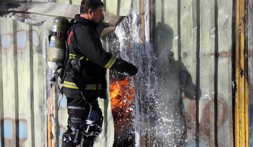 Tekstil atölyesi yandı