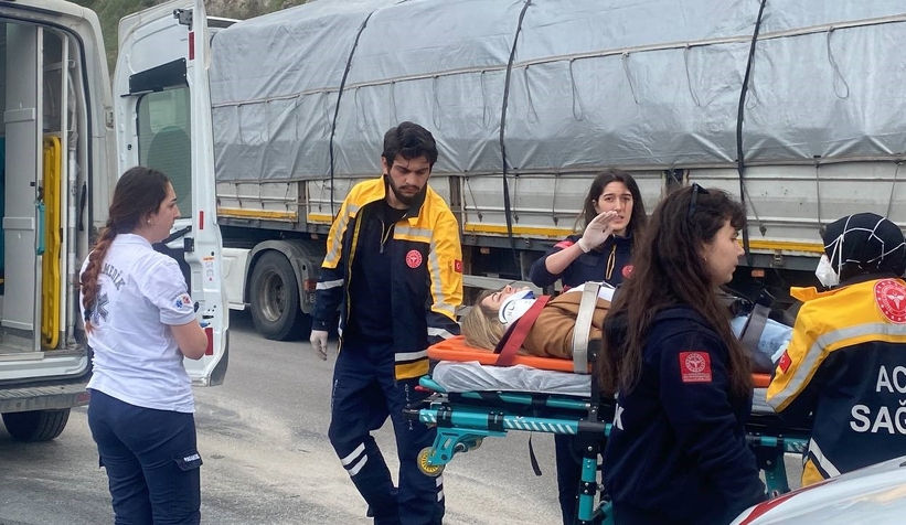 TEM'de 7 aracın karıştığı zincirleme kazada can pazarı