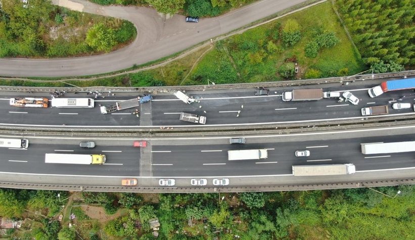 TEM'de 9 araç biribirine girdi