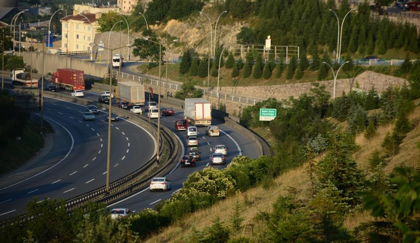 TEM'de bayram öncesi trafik akıcı