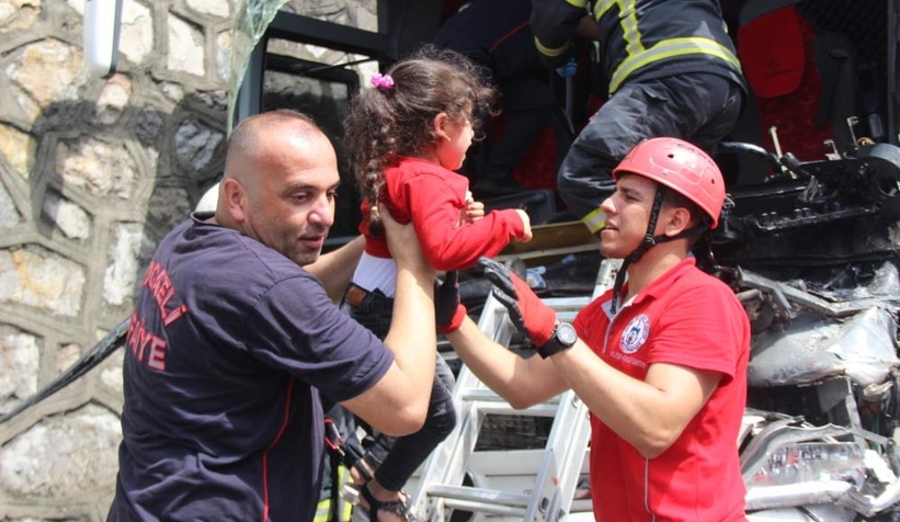 TEM'de büyük kaza, 11 araç birbirine girdi