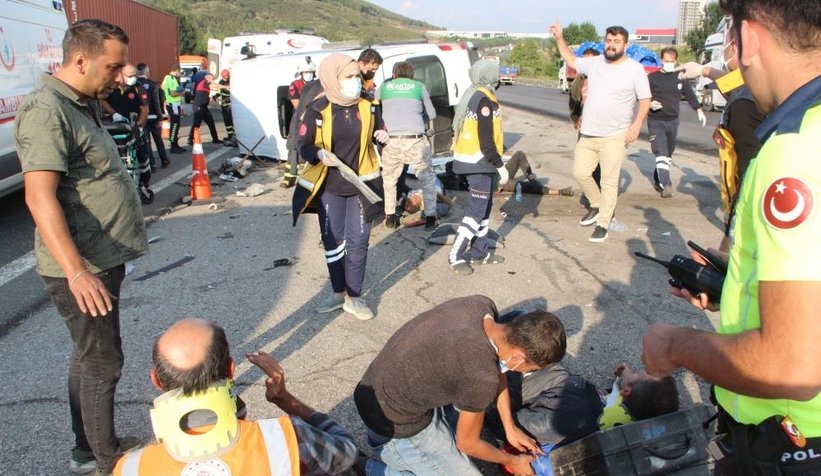 TEM'de can pazarı: 8 yaralı