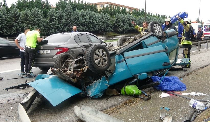 TEM'de feci kaza: 1 ölü, 1 yaralı