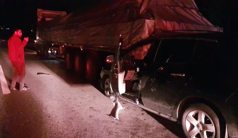 TEM'de feci kaza; Otomobildeki karı koca yaralı