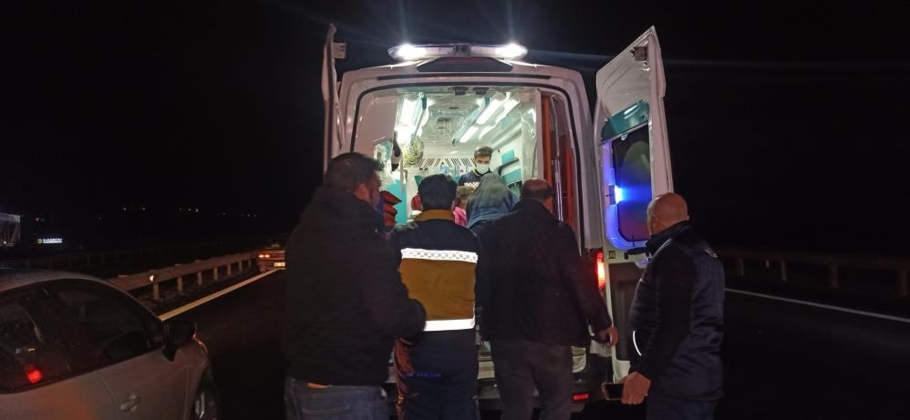 TEM'de kaza 5 yaralı