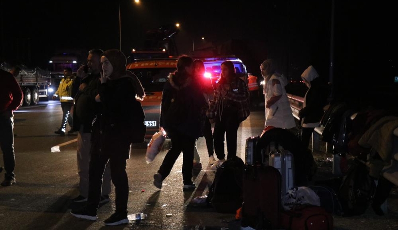 TEM'deki kazada 5 sporcu dehşeti yaşadı