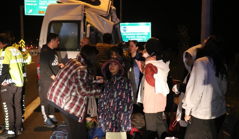 TEM'deki kazada 5 sporcu dehşeti yaşadı