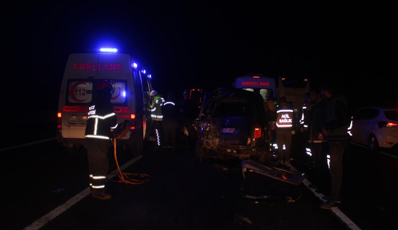 TEM Otoyolu'nda feci kaza: 2 ölü, 7 yaralı