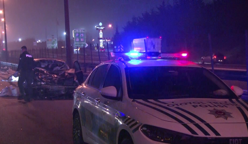 TEM Otoyolu'nda katliam gibi kaza: 5 ölü, 1 ağır yaralı