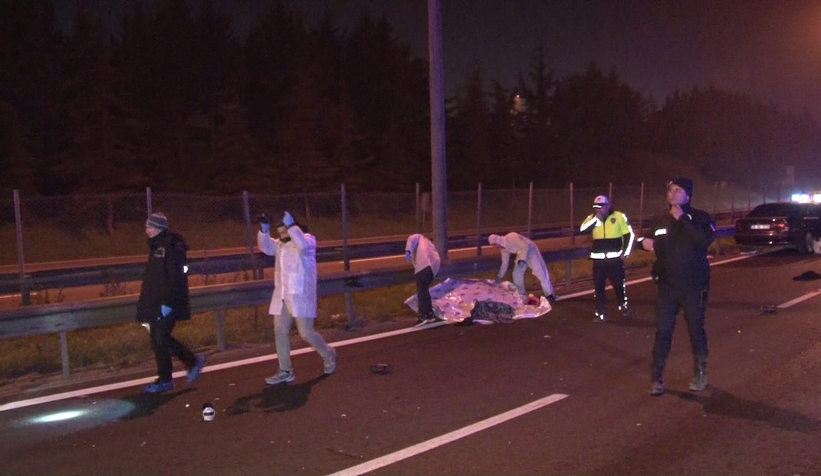 TEM Otoyolu'nda katliam gibi kaza: 5 ölü, 1 ağır yaralı