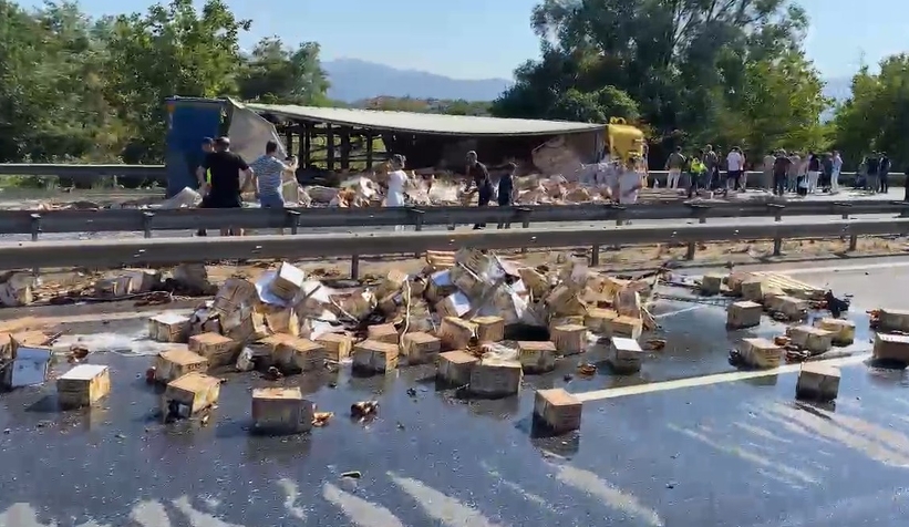 TEM Otoyolu’nda feci kaza