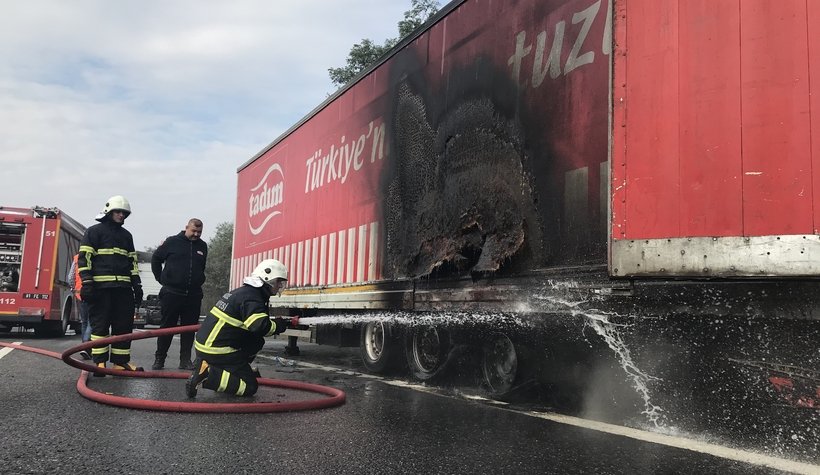 TEM Otoyolunda yangın