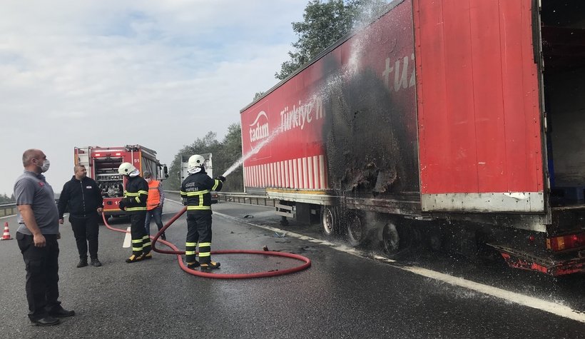 TEM Otoyolunda yangın
