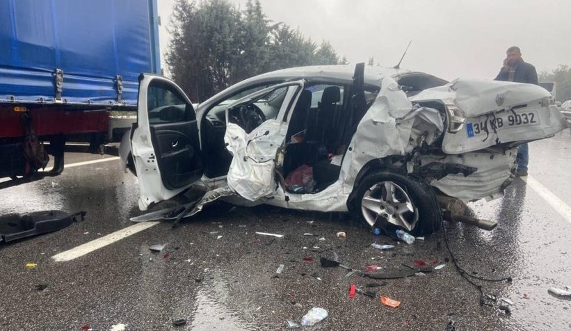 TEM Sapanca'da 27 araç birbirine girdi