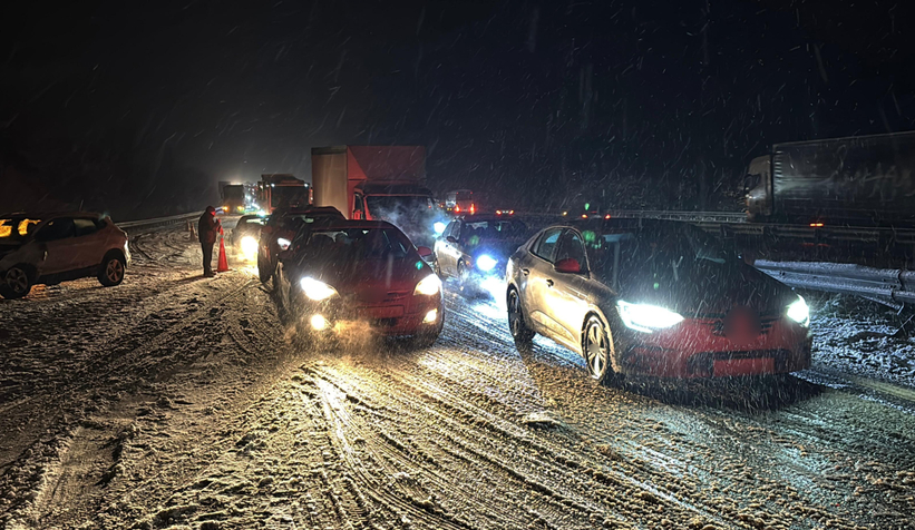 tem-savas-alanina-dondu-7-arac-birbirine-girdinjjkq3h5r1