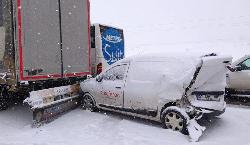 TEM’de 24 araç birbirine girdi