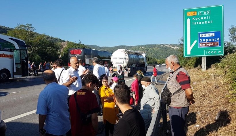 TEM’de 7 aracın karıştığı zincirleme kaza: 10 yaralı