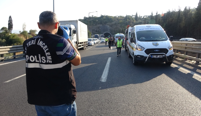 temde-ambulanstan-atlayan-15-yasindaki-kiz-olducxh5nnnqme