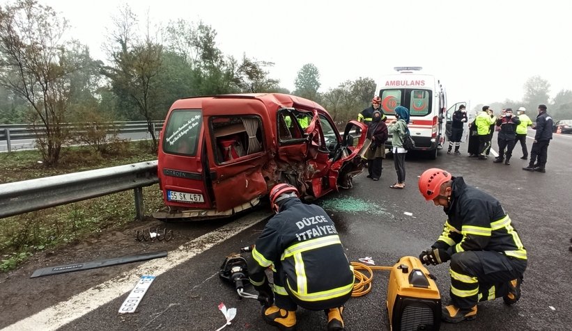 TEM’de feci kaza: 5 yaralı