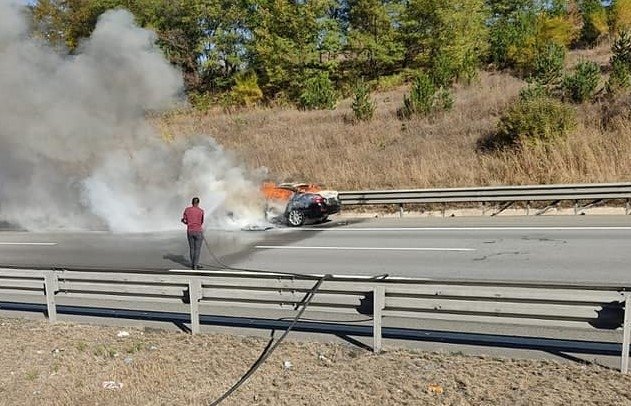  TEM’de otomobil alev alev yandı