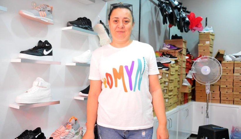 Terlik hırsızı kameraya yakalandı