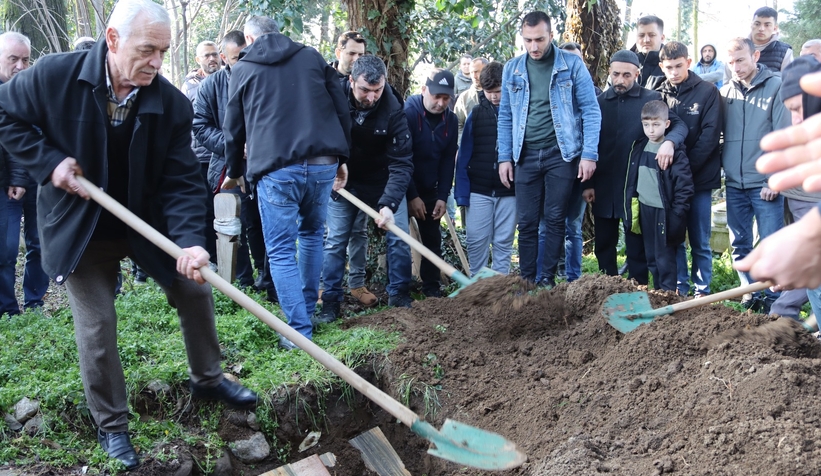 tikali-kanali-acmak-isterken-olmustu-topraga-verildib3rnuwjxte