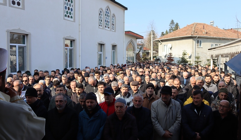 tikali-kanali-acmak-isterken-olmustu-topraga-verildib3rnuwjxte