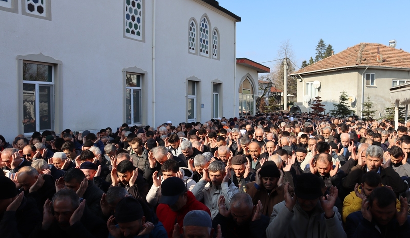 tikali-kanali-acmak-isterken-olmustu-topraga-verildib3rnuwjxte