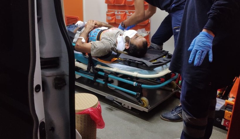 D-140 karayolunda tır, patpata çarptı: 1’i ağır 3 yaralı