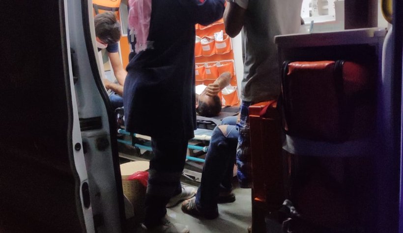 D-140 karayolunda tır, patpata çarptı: 1’i ağır 3 yaralı