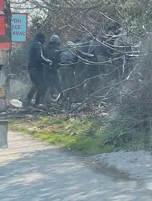 tir-soforu-kacak-gocmenleri-akyazi-da-biraktivxfyevnvot