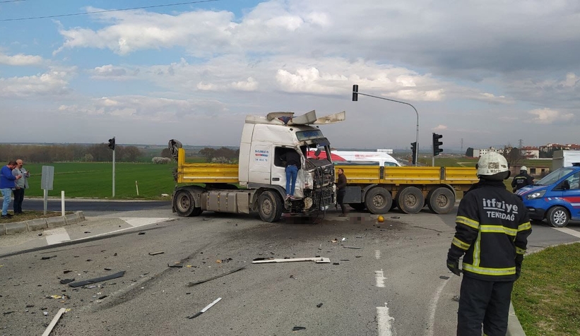 tir-yolcu-minibusune-carpti-5-olu-10-yaraliug43rmvdcu