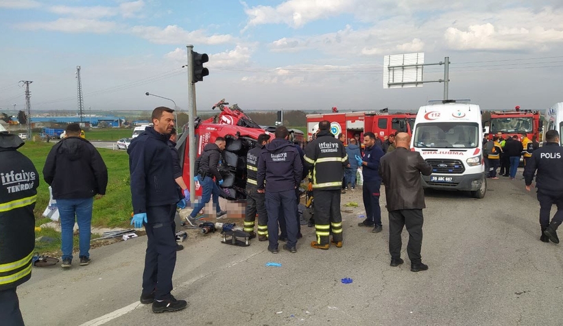 tir-yolcu-minibusune-carpti-5-olu-10-yaraliug43rmvdcu
