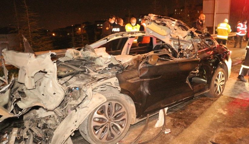 Tıra ok gibi saplandı: 1 ölü, 1 yaralı