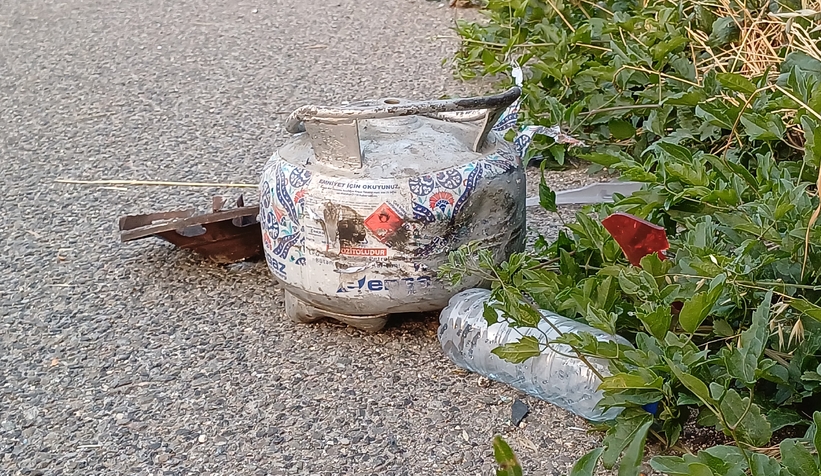 Tırdan düşen piknik tüpü kazaya neden oldu: 1 ölü, 3 yaralı