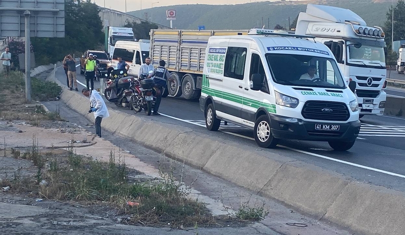 Tırdan fırlayan sürücü öldü