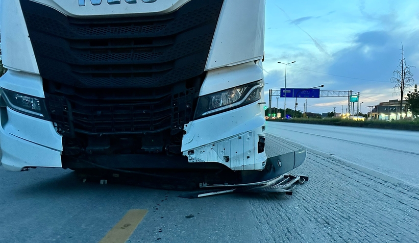 tirin-carptigi-motosikletteki-genc-hastanede-olduvtnqnfdnyk