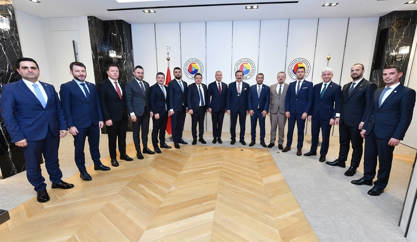 tobb-a-donemin-ilk-ziyaretiv09hemf3nw