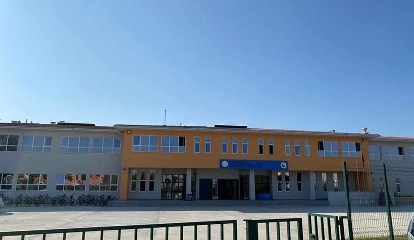 TOBB Hüsamettin Bayraktar Ortaokulu eğitime başladı