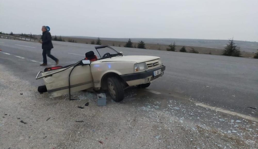 Tofaş kazada ikiye ayrıldı!