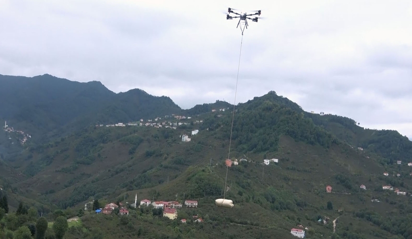 toplanan-findik-harmana-dron-ile-tasiniyorohpbn3lwbm