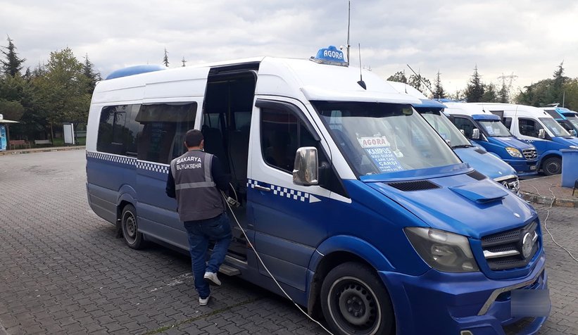 Toplu taşıma araçları dezenfekte ediliyor