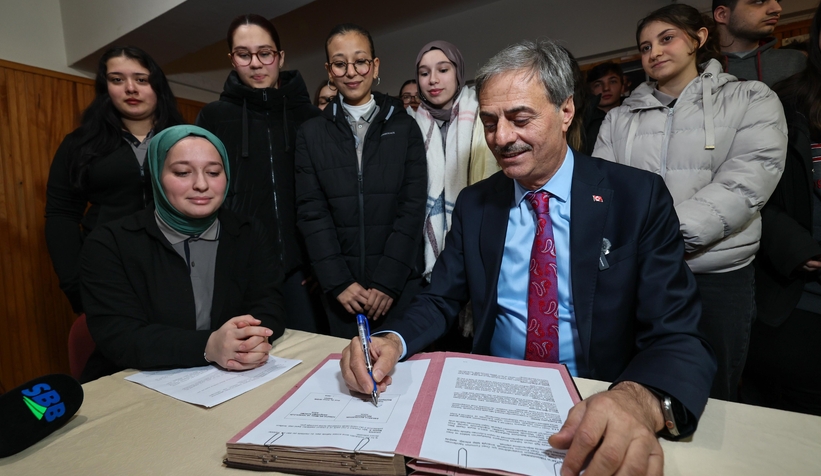 toplu-tasima-kullanan-ogrenci-sayisinda-rekor-artisnlv3whkxyk