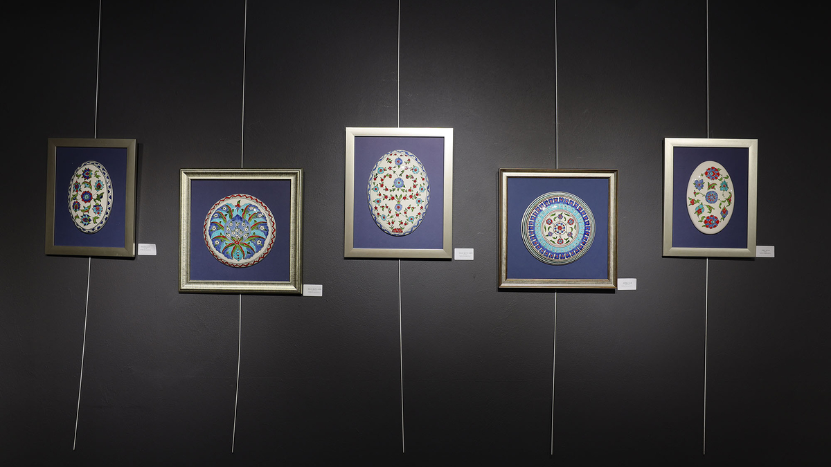 Topraktan Geleneğe Çini sergisi OSM’de açıldı