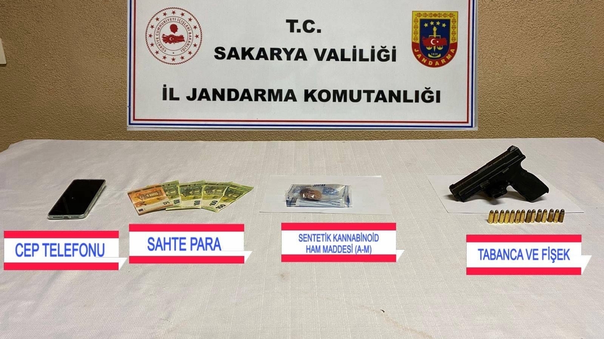 Torbacılara operasyon; 1 milyon liralık uyuşturucu ile yakalandılar