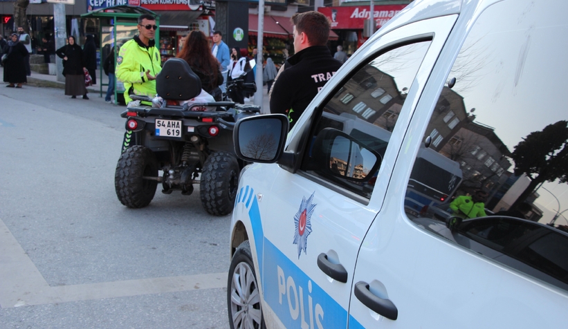 trafik-ekiplerinin-siki-denetimi-devam-ediyorc2kwuwnnsj