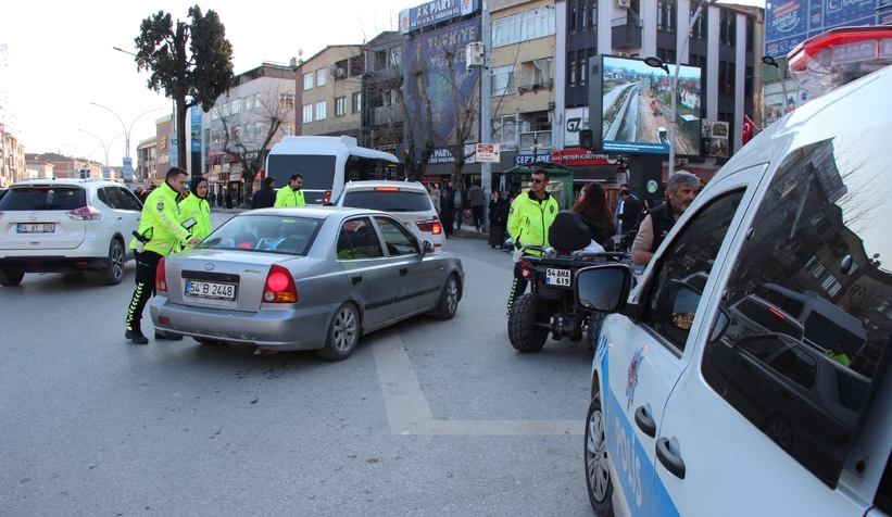 trafik-ekiplerinin-siki-denetimi-devam-ediyorc2kwuwnnsj