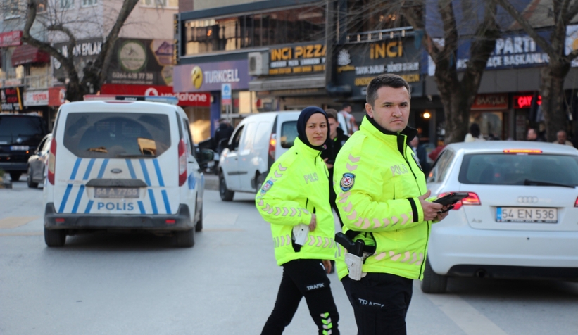 trafik-ekiplerinin-siki-denetimi-devam-ediyorc2kwuwnnsj