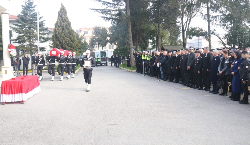 trafik-polisi-yasar-sevim-e-vedaawpabmt4ne